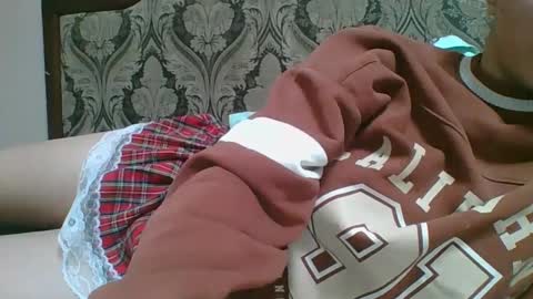 Snapshot of emma_991 chatting on January 31, 1:45 pm emma_991 online show from January 31, 1:45 pm