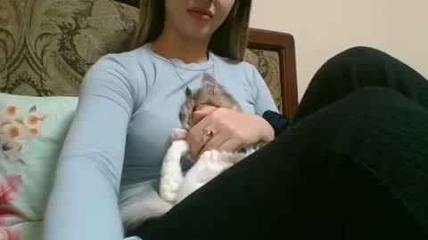 Snapshot of emma_991 chatting on February 11, 4:46 pm emma_991 online show from February 11, 4:46 pm