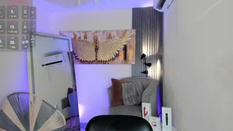 Alice online show from January 18, 3:27 pm