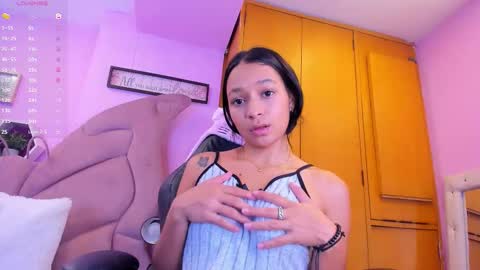 Emma Anturin online show from November 26, 9:49 pm