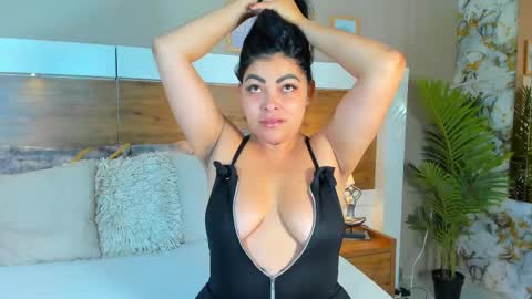 Snapshot of emma_bakker_ chatting on February 25, 12:13 pm Emma online show from February 25, 12:13 pm