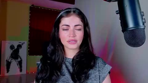 Emma online show from November 23, 8:41 pm