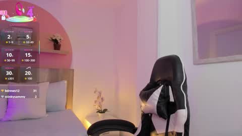 E M M A  online show from October 20, 8:53 pm