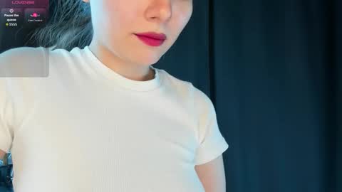 emma_groot online show from October 2, 6:09 am