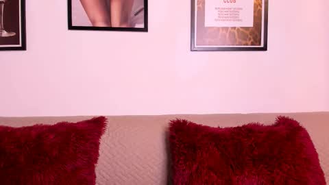 emma_jonness online show from September 30, 5:18 pm