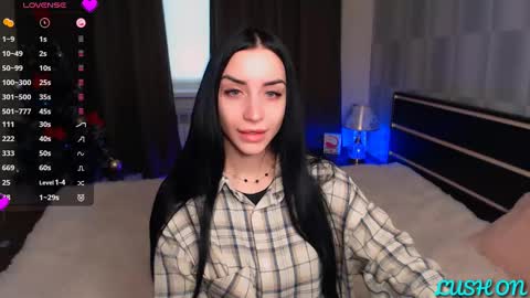 Snapshot of emma_jordan chatting on January 22, 6:52 am Emma online show from January 22, 6:52 am