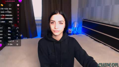 Snapshot of emma_jordan chatting on January 25, 11:02 am Emma online show from January 25, 11:02 am