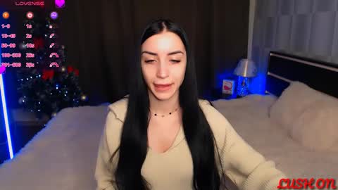 Snapshot of emma_jordan chatting on January 27, 9:34 am Emma online show from January 27, 9:34 am