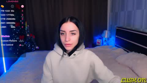 Snapshot of emma_jordan chatting on February 5, 10:30 am Emma online show from February 5, 10:30 am