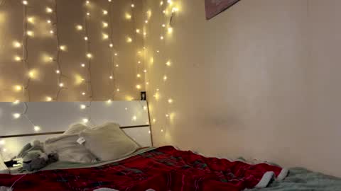 emma_just online show from February 18, 2:59 pm