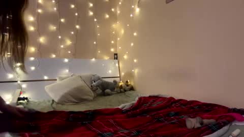 emma_just online show from February 24, 5:09 pm