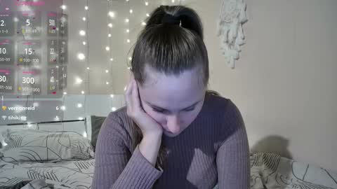 emma_just online show from September 23, 7:06 pm