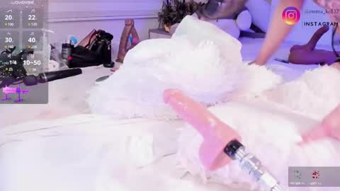 Emma online show from March 8, 1:06 am