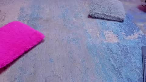 whises lits        online show from February 6, 12:37 pm