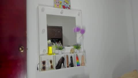 whises lits        online show from October 14, 11:33 am