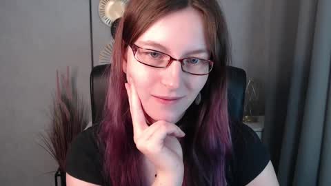 emma online show from December 28, 10:36 am