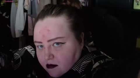 Snapshot of emma_razoom chatting on October 15, 12:11 am Emma Razumovskaya online show from October 15, 12:11 am