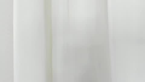 Snapshot of emma_torres__ chatting on December 26, 11:54 am Ema online show from December 26, 11:54 am