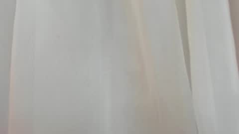 Snapshot of emma_torres__ chatting on January 18, 12:04 pm Ema online show from January 18, 12:04 pm