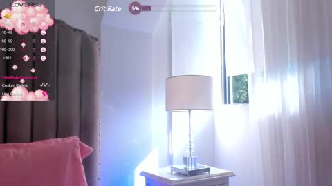 Snapshot of emma_torres__ chatting on February 2, 8:41 pm Ema online show from February 2, 8:41 pm