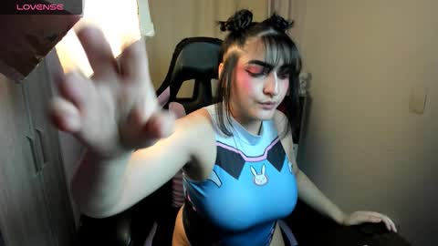 Snapshot of emmaamartinez chatting on November 24, 1:05 am modelo independente online show from November 24, 1:05 am