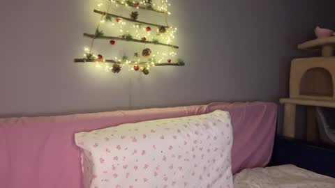 Snapshot of emmaandjake chatting on January 21, 3:54 pm emmaandjake online show from January 21, 3:54 pm