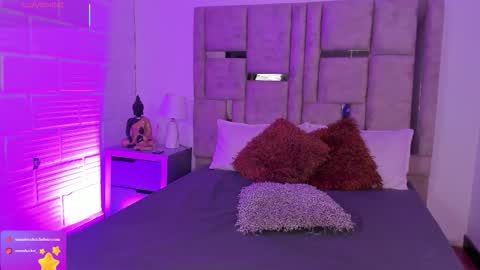 emma becket online show from December 3, 3:25 am