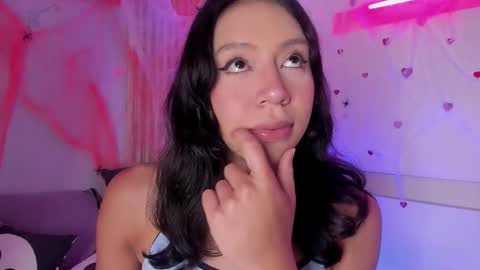 Snapshot of emmaclark_1 chatting on October 27, 9:08 pm emmaclark_1 online show from October 27, 9:08 pm