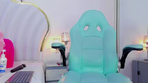 Welcome Im yosein  Your love is my passion activate it with your tips and enjoy with me online show from February 7, 1:36 am