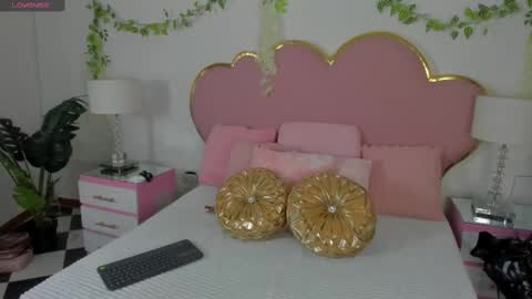 Welcome Im yosein  Your love is my passion activate it with your tips and enjoy with me online show from October 2, 9:33 pm