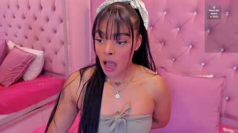 emmaebony_ online show from September 15, 11:54 am