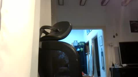 Ariel online show from November 11, 7:47 pm