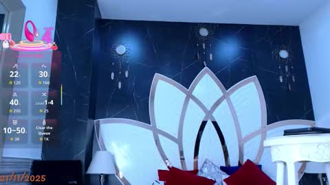 Emma online show from November 22, 9:36 pm