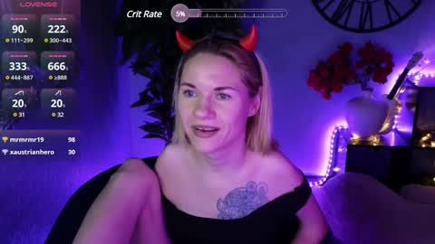 Emma online show from December 10, 6:28 pm