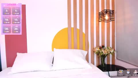 emmanaughty_ online show from October 23, 11:35 pm