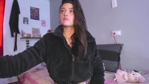 Snapshot of emmantho chatting on September 18, 8:44 pm Emmantho online show from September 18, 8:44 pm