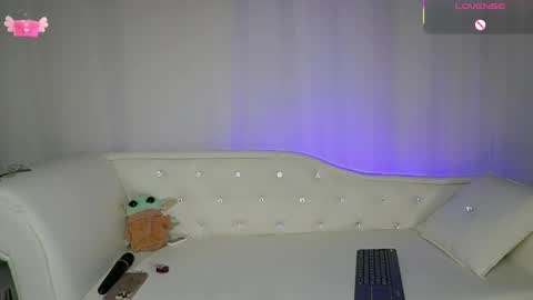 Sara online show from September 18, 11:34 am