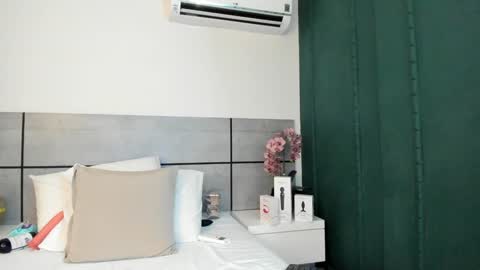  Emma  online show from January 22, 5:26 am