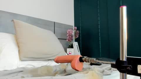  Emma  online show from February 22, 8:29 am