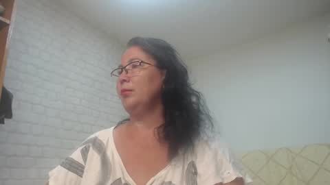 Snapshot of emmasquirt69 chatting on September 15, 5:18 am emmasquirt69 online show from September 15, 5:18 am