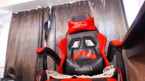 Snapshot of emmastward chatting on September 16, 6:25 am Emma online show from September 16, 6:25 am