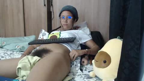 emmasweet95 online show from January 10, 8:40 am