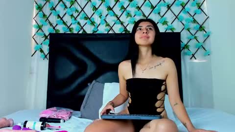  Emma  online show from January 26, 3:58 pm