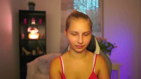 Snapshot of emmie_murray chatting on October 11, 1:09 pm Emmie online show from October 11, 1:09 pm