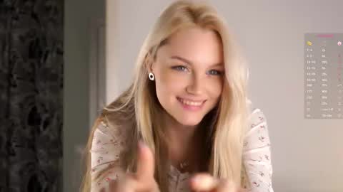 Aurora online show from October 7, 6:43 am