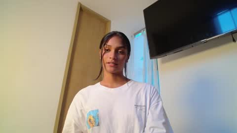 emmily online show from January 22, 10:48 pm