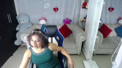 Snapshot of emmilychevalier chatting on March 1, 11:26 pm Emmily online show from March 1, 11:26 pm