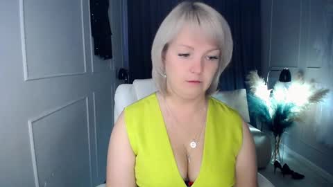 emmmam online show from October 7, 7:49 am