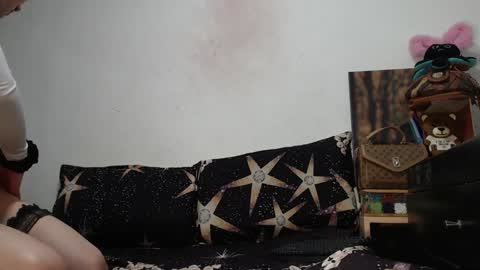 emmy___lee online show from February 6, 6:40 am