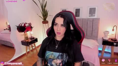 Emmy Evans  online show from December 2, 7:49 pm